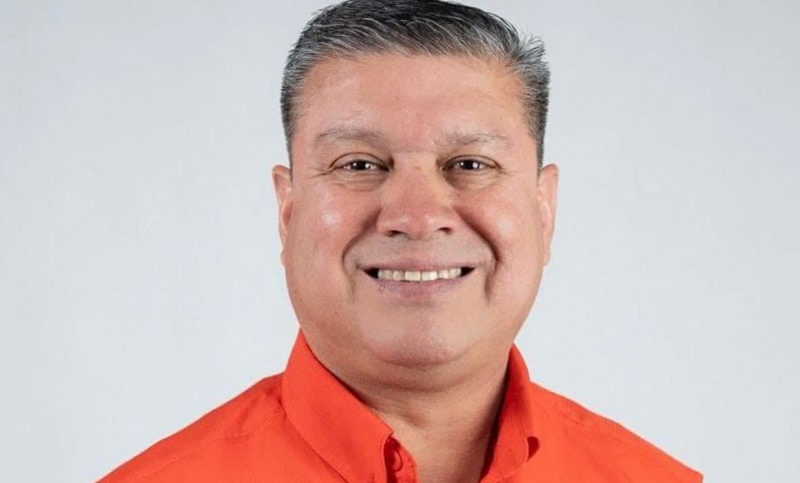 Buscan tirarse candidaturas Rómulo Garza y Tekmol por alcaldía de Valles