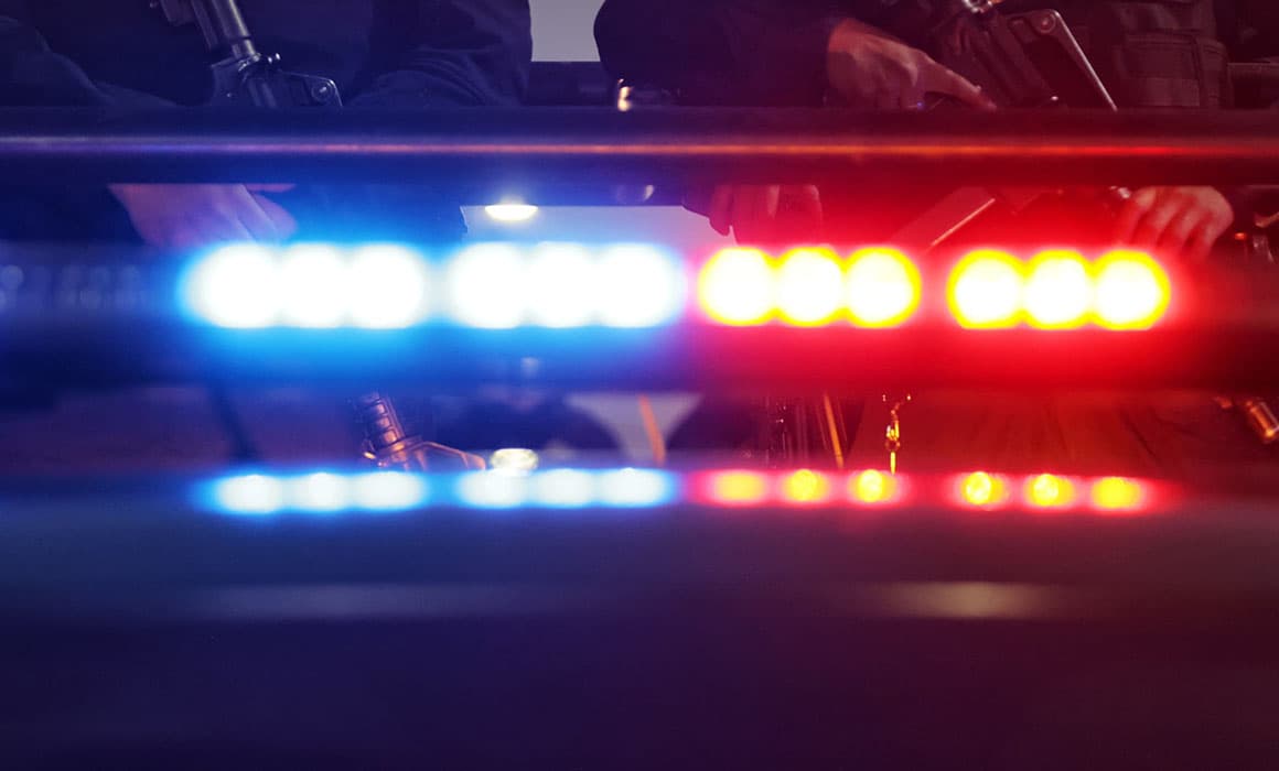 Rompe el silencio policía señalada de aparecer en video de la patrulla