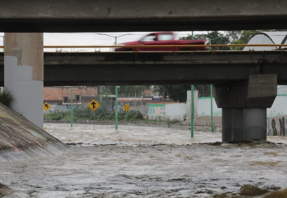 Señala Coepris los riesgos sanitarios de meterse al Rio Santiago