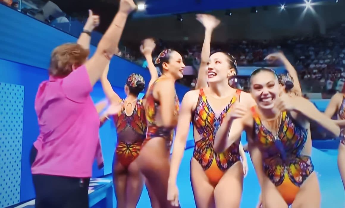 Conquistan mariposas Monarca pase a la final en natación artística de JO