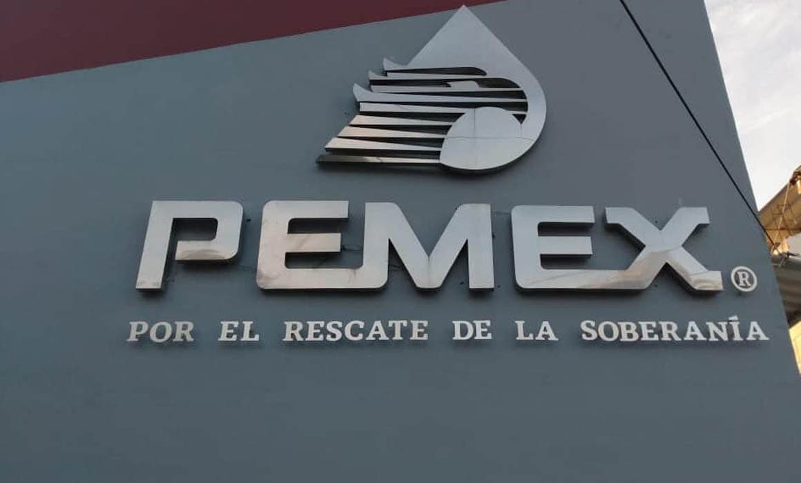 Deuda de Pemex disminuye 32.9 mmdd este sexenio, destaca AMLO
