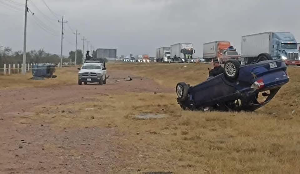 Accidente en el entronque de Villa de Reyes y carretera 57