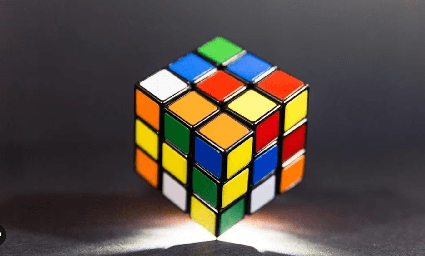 50 años del cubo de Rubik: ¿Aún es resoluble si está trucado?