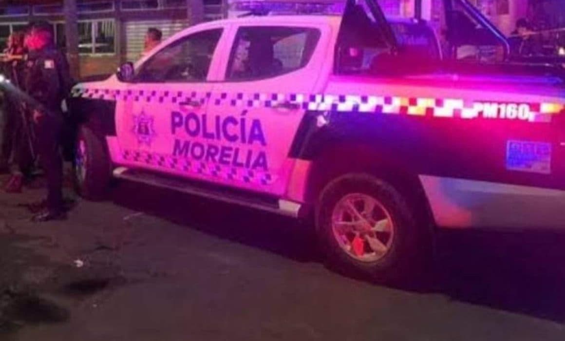 Le dispara mujer en el rostro a un checador de camiones, en Morelia