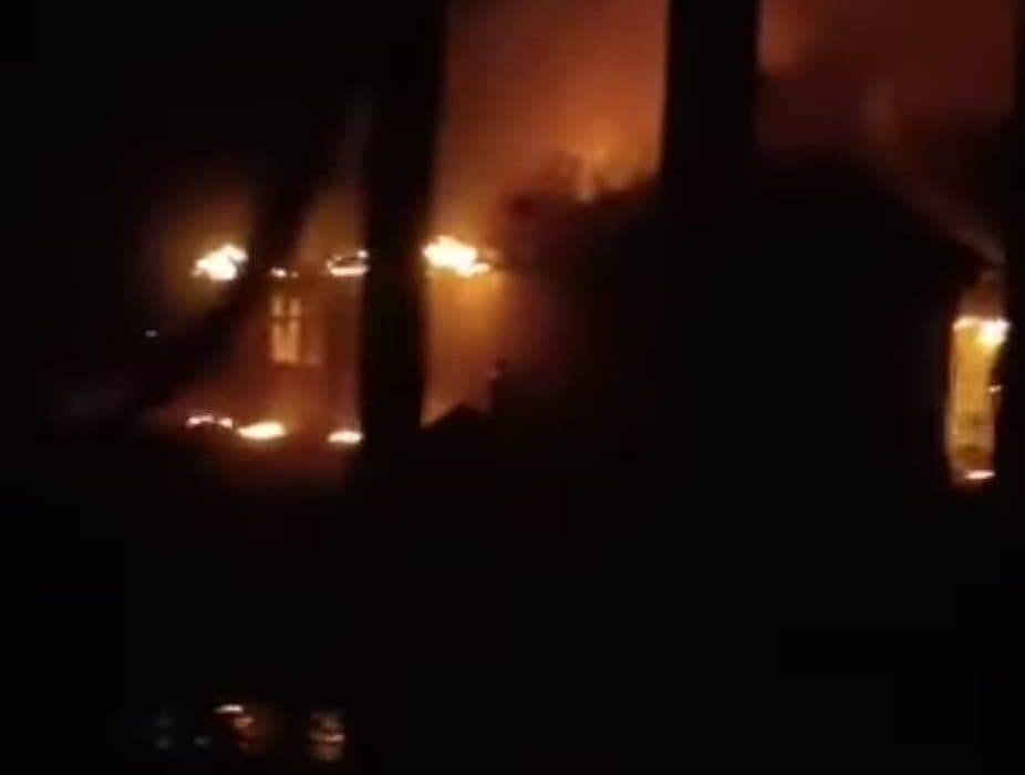 Reportan enfrentamientos y casas quemadas en La Norteña, Chihuahua