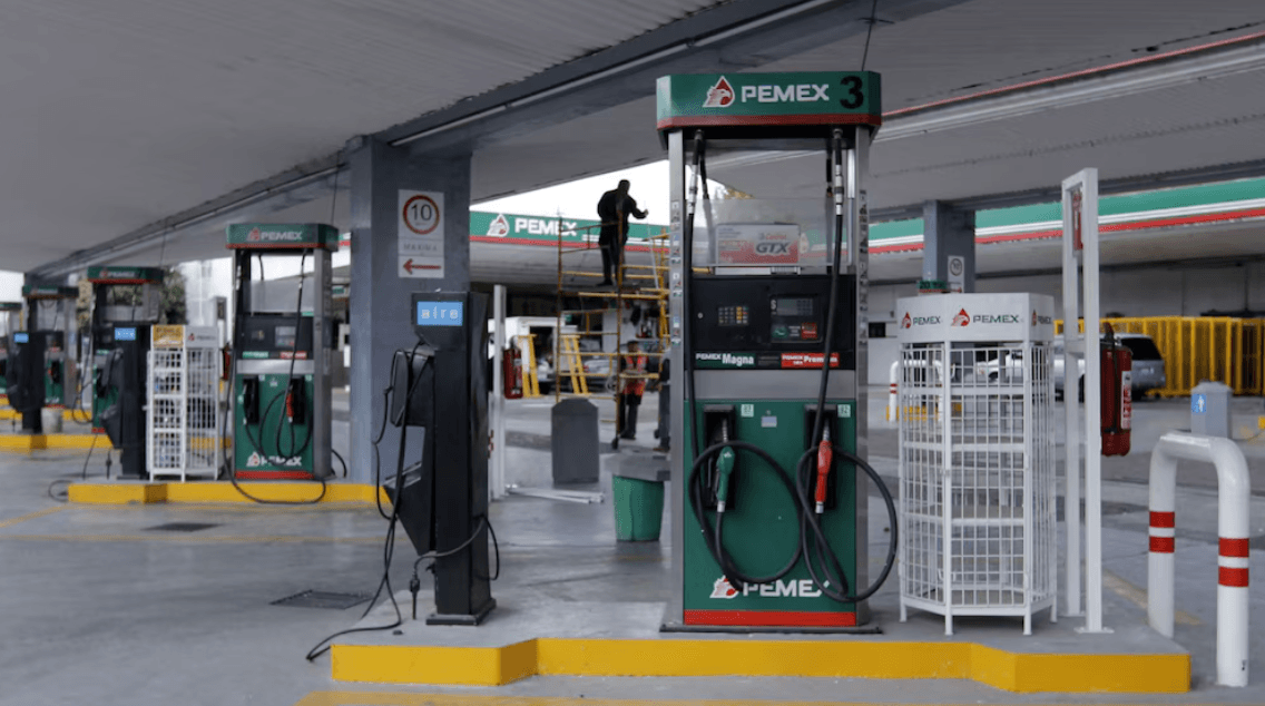 Profeco destaca reducción en el precio de la gasolina bajo Sheinbaum y acusa aumentos en gobiernos anteriores