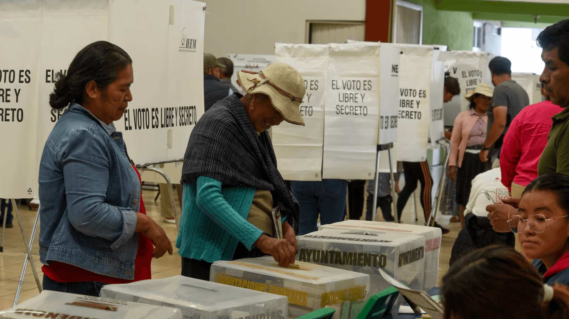 Satisfacción con la democracia alcanza su punto más alto en México, según encuesta