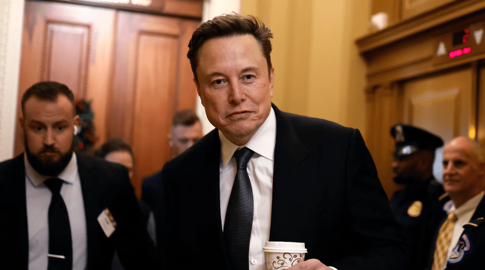 SEC acusa a Musk por falta de transparencia en la compra de acciones de Twitter