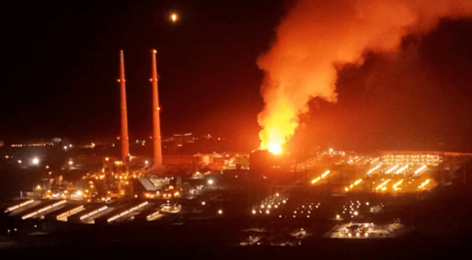 Incendio en California afecta planta eléctrica con el mayor depósito de baterías de litio