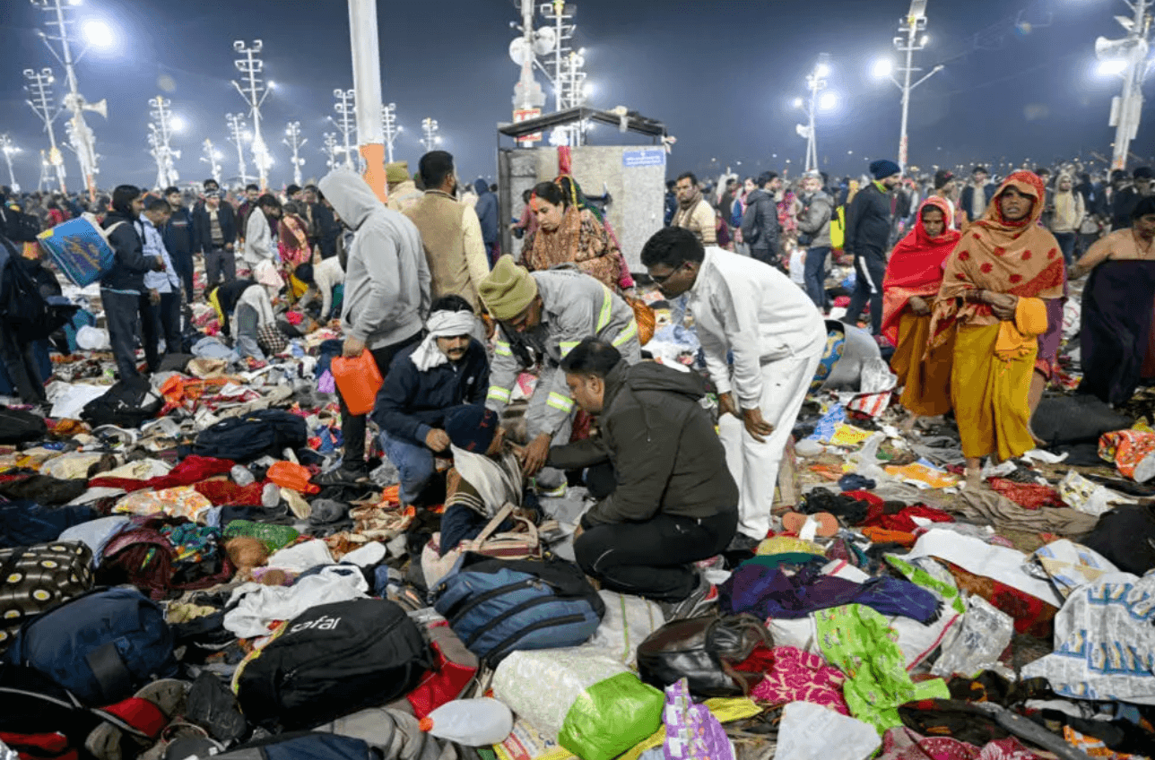 Estampida en el festival Kumbh Mela deja decenas de muertos en India