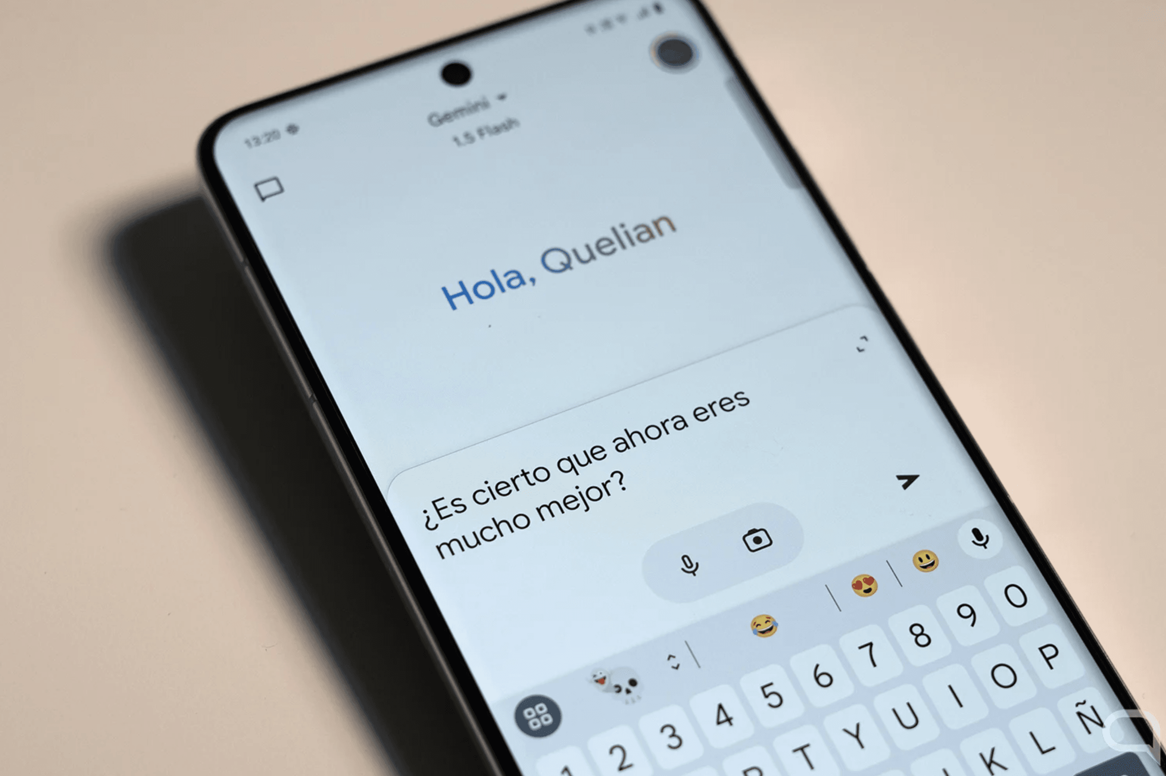 Google mejora Gemini: el chatbot ahora es más rápido que ChatGPT