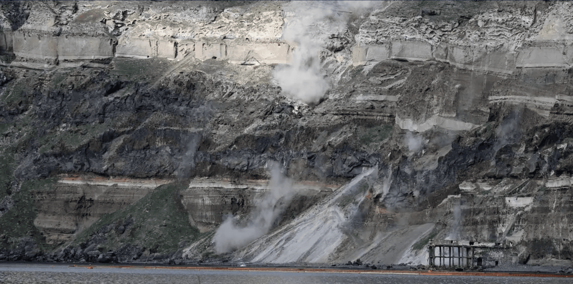 Evacuaciones en Santorini, Grecia por intensa actividad sísmica en el mar Egeo
