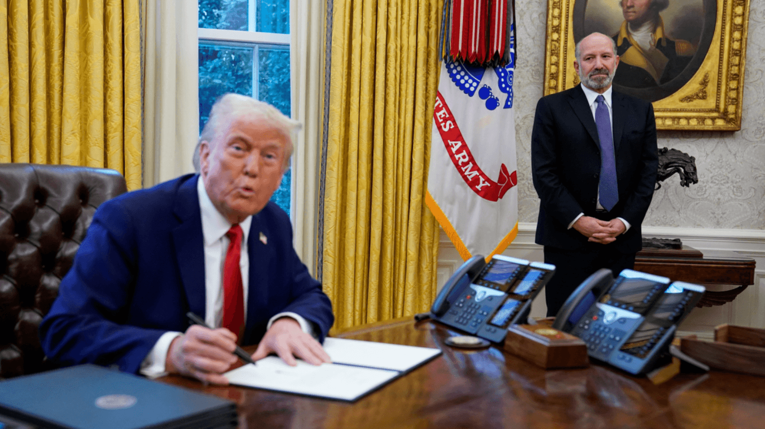 Trump aún no decide sobre la imposición de aranceles a México y Canadá