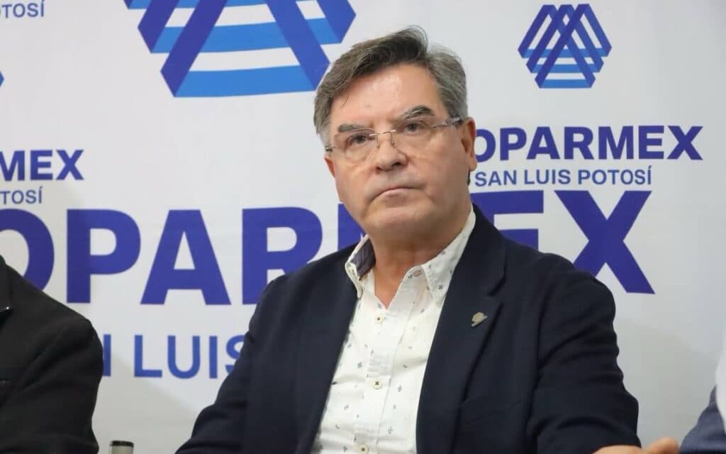 Genera incertidumbre en Coparmex tope en precio de la gasolina