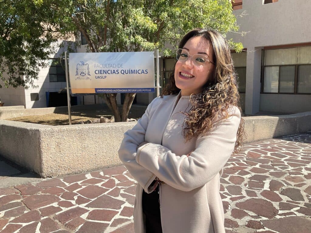 Laura Vázquez: estudiante de la UASLP e influencer divulgadora de la ciencia