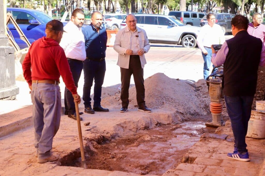 Atiende Gobierno Capitalino hundimiento detectado en calle Parrodi