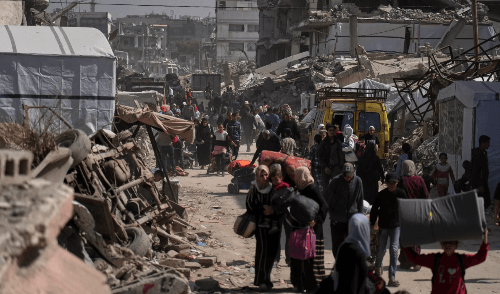 Israel intensifica ofensiva en Gaza y establece nuevos corredores de seguridad