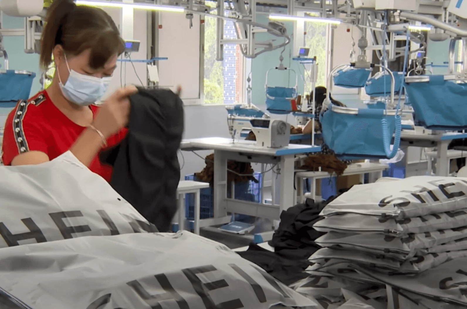 Fábricas chinas paralizadas por aranceles de EE. UU.: Shein y Temu enfrentan caída de producción