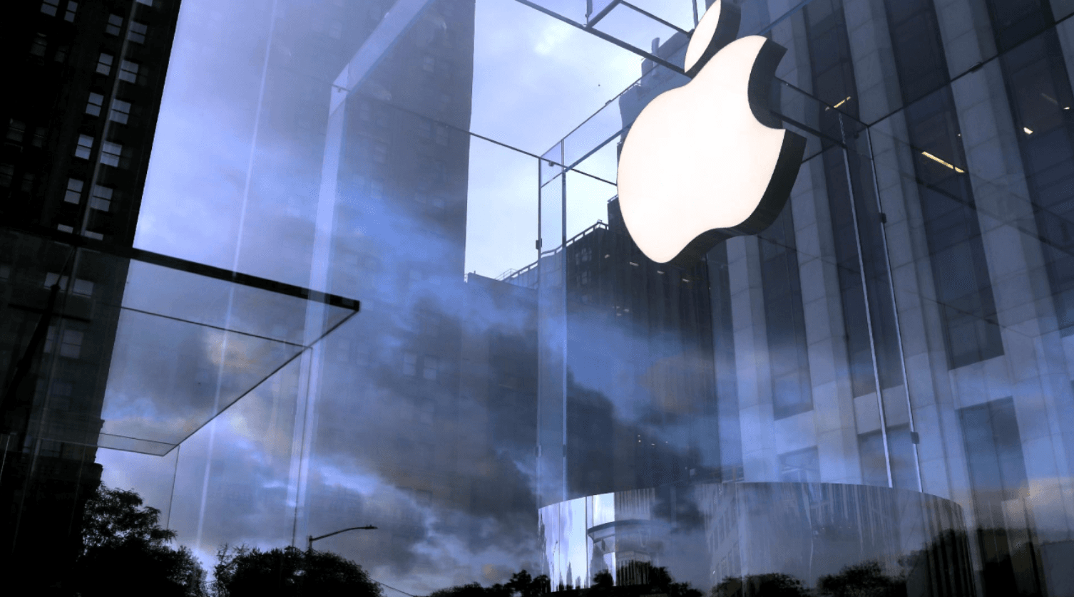 Apple supera previsiones pero enfrenta presión por posibles aranceles a sus productos