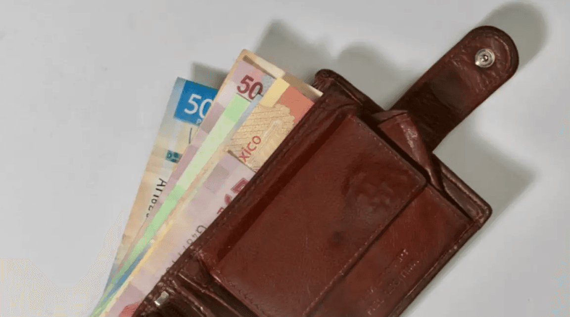 Cetes recortan rendimientos ante expectativa de baja en la tasa de Banxico