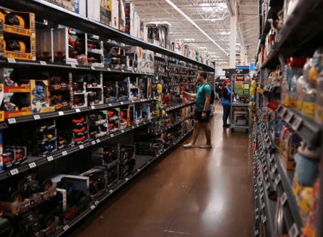 Trump advierte a Walmart: absorban los aranceles y no suban precios