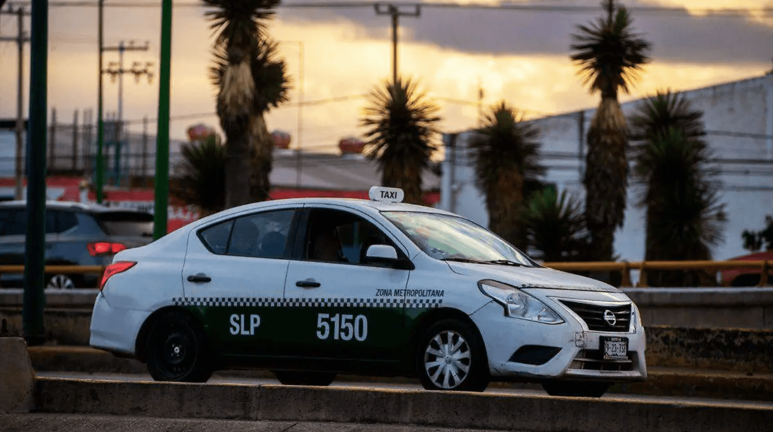 Lanzan operativo en SLP contra uso de vidrios polarizados en vehículos