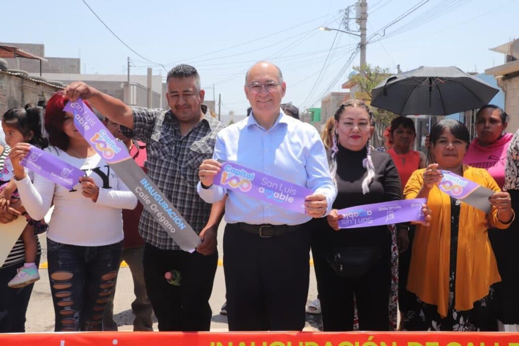 Continua Gobierno Municipal modernización de vialidades en Col. Los Magueyes