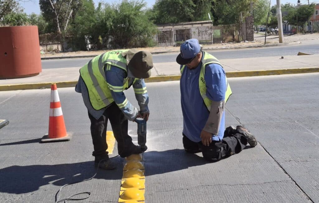 Utilizan a trabajadores estatales para promocionar a Ruth González