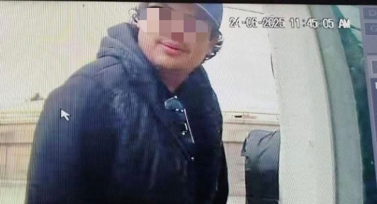 Pareja es captada robando una pantalla en motel de SLP