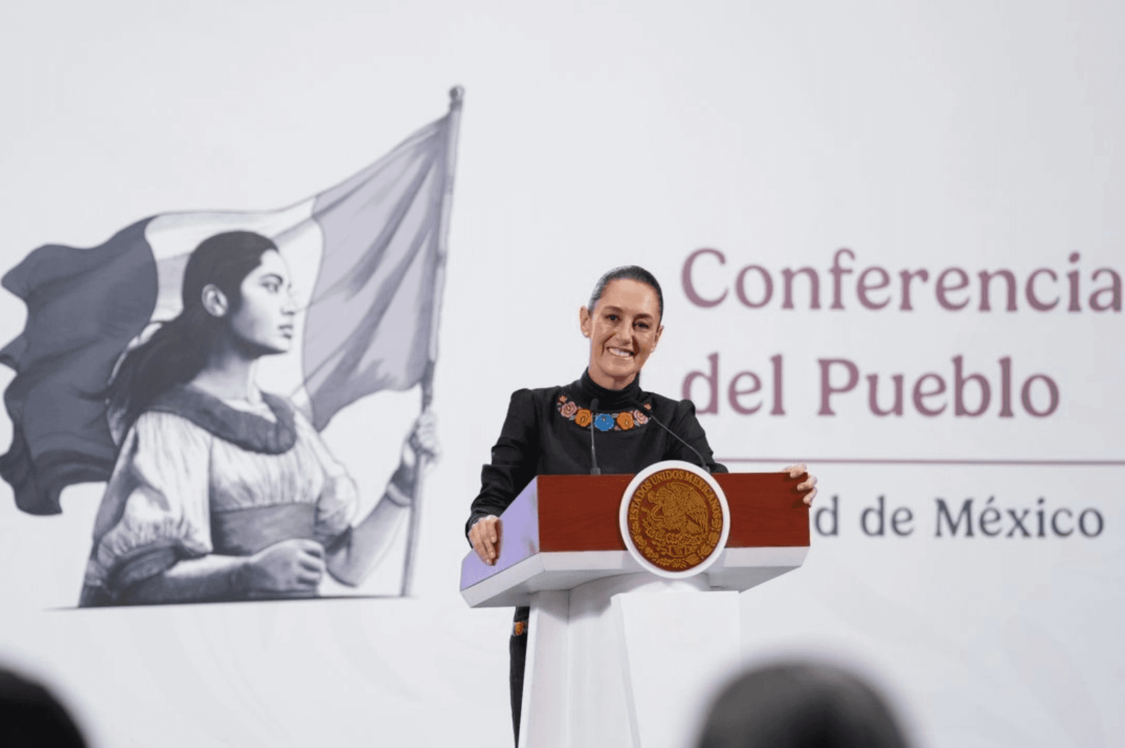 Sheinbaum promete llegar al fondo del caso de refinería clandestina
