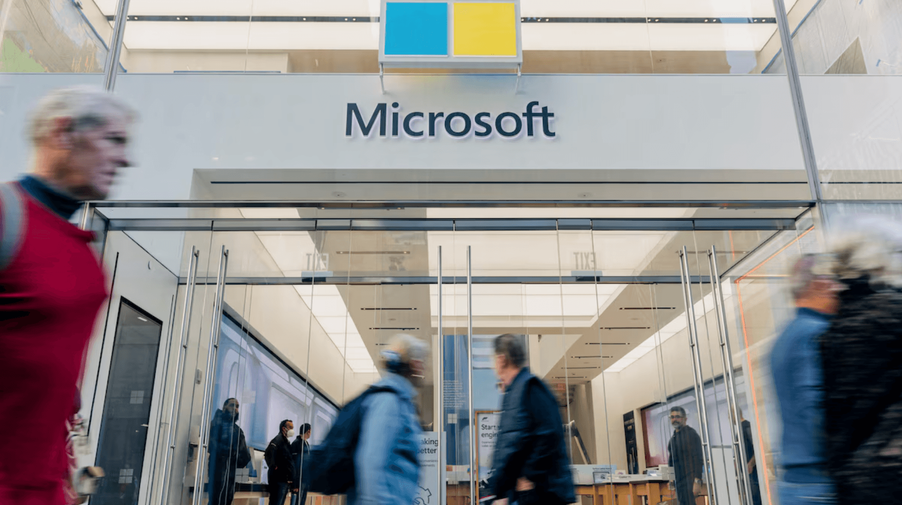 Microsoft reduce 9 mil empleos mientras impulsa su inversión en inteligencia artificial