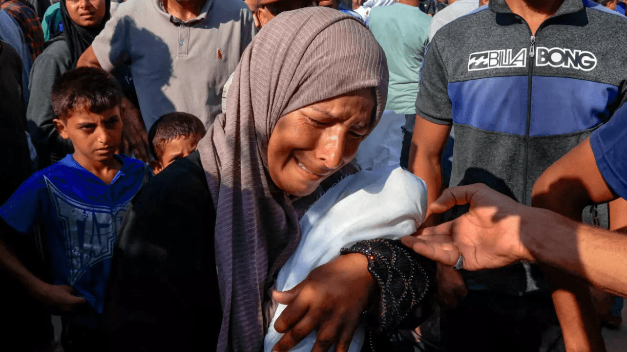 Aumentan muertes por desnutrición en Gaza mientras continúa el bloqueo de ayuda