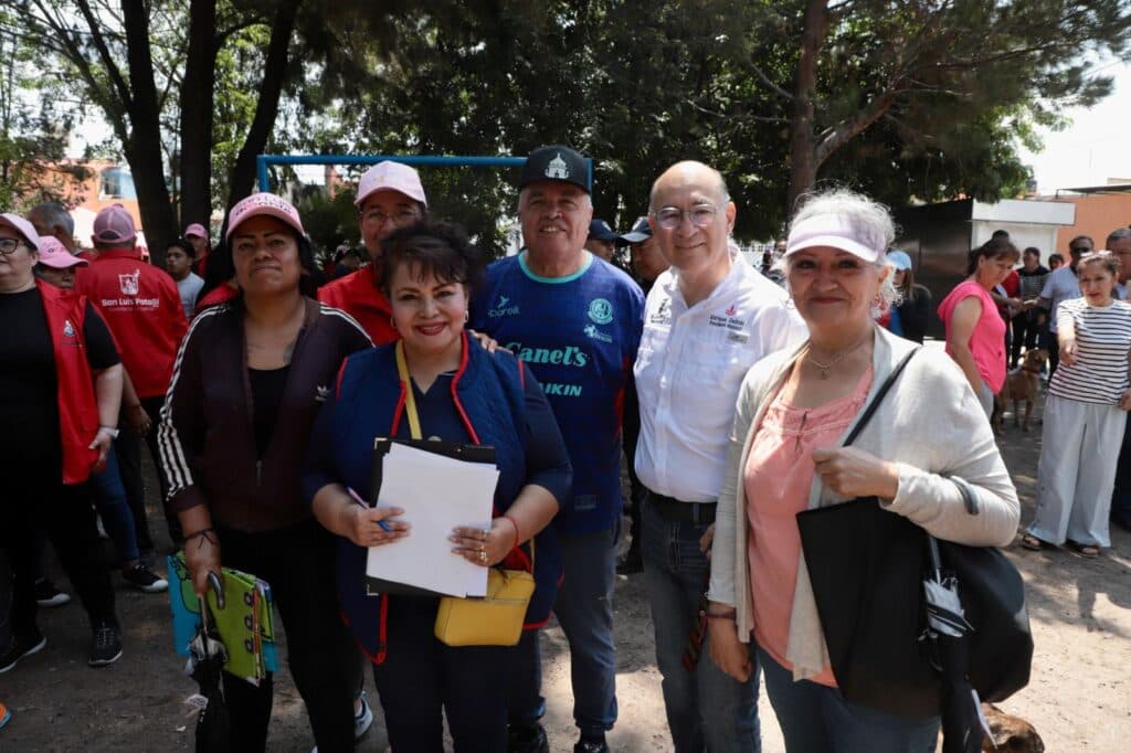 Anuncia Galindo reforestación de Col. Prados Satélite con árboles frutales