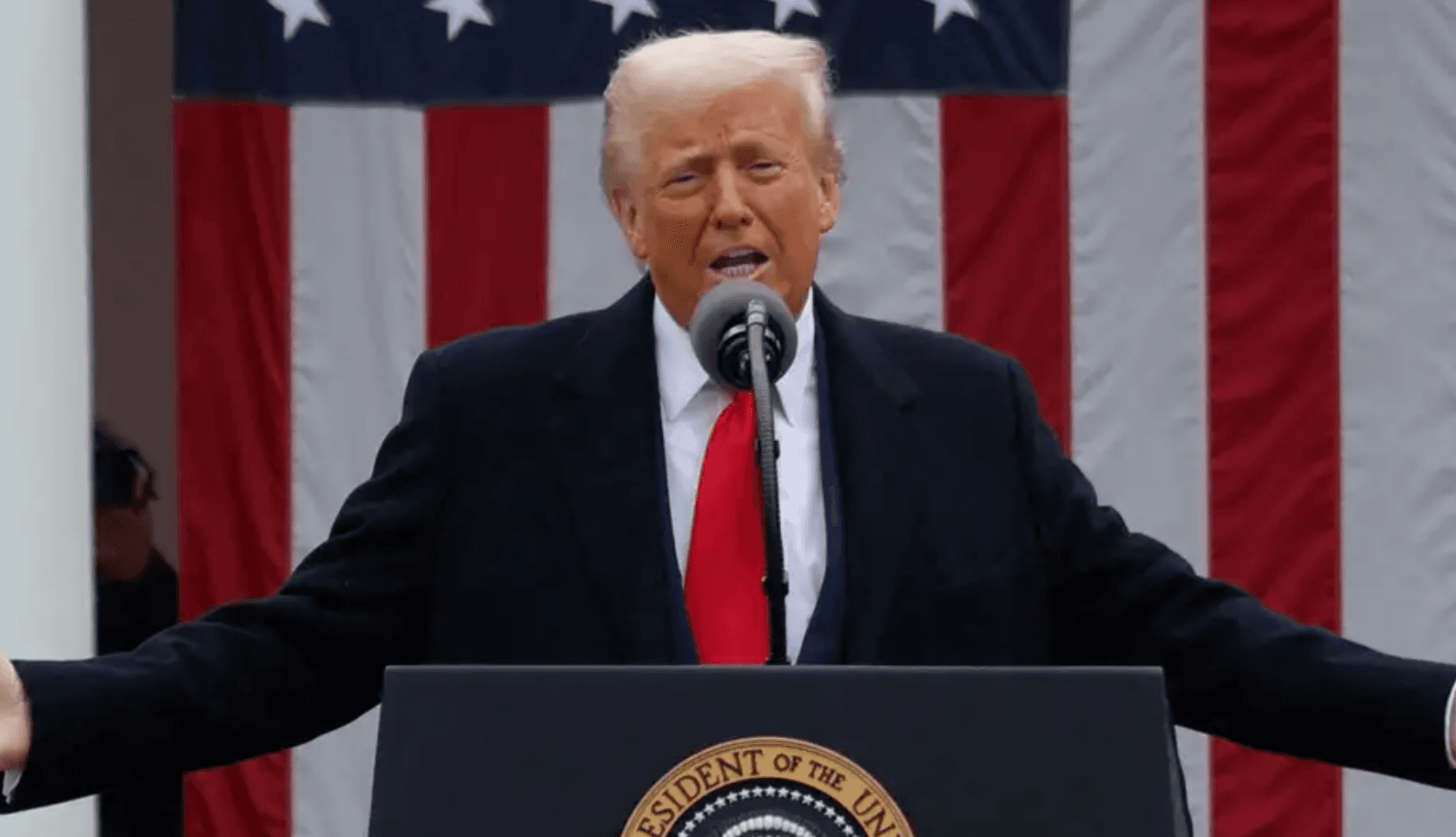Trump envía submarinos nucleares ante tensiones con Rusia