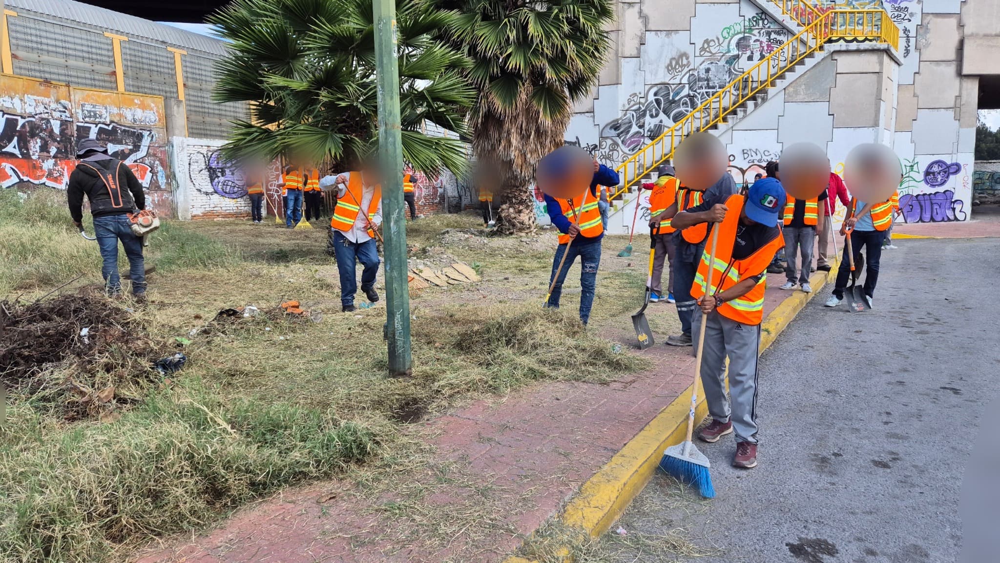 Participan 27 infractores en labores comunitarias en la Col. Ferrocarrilera