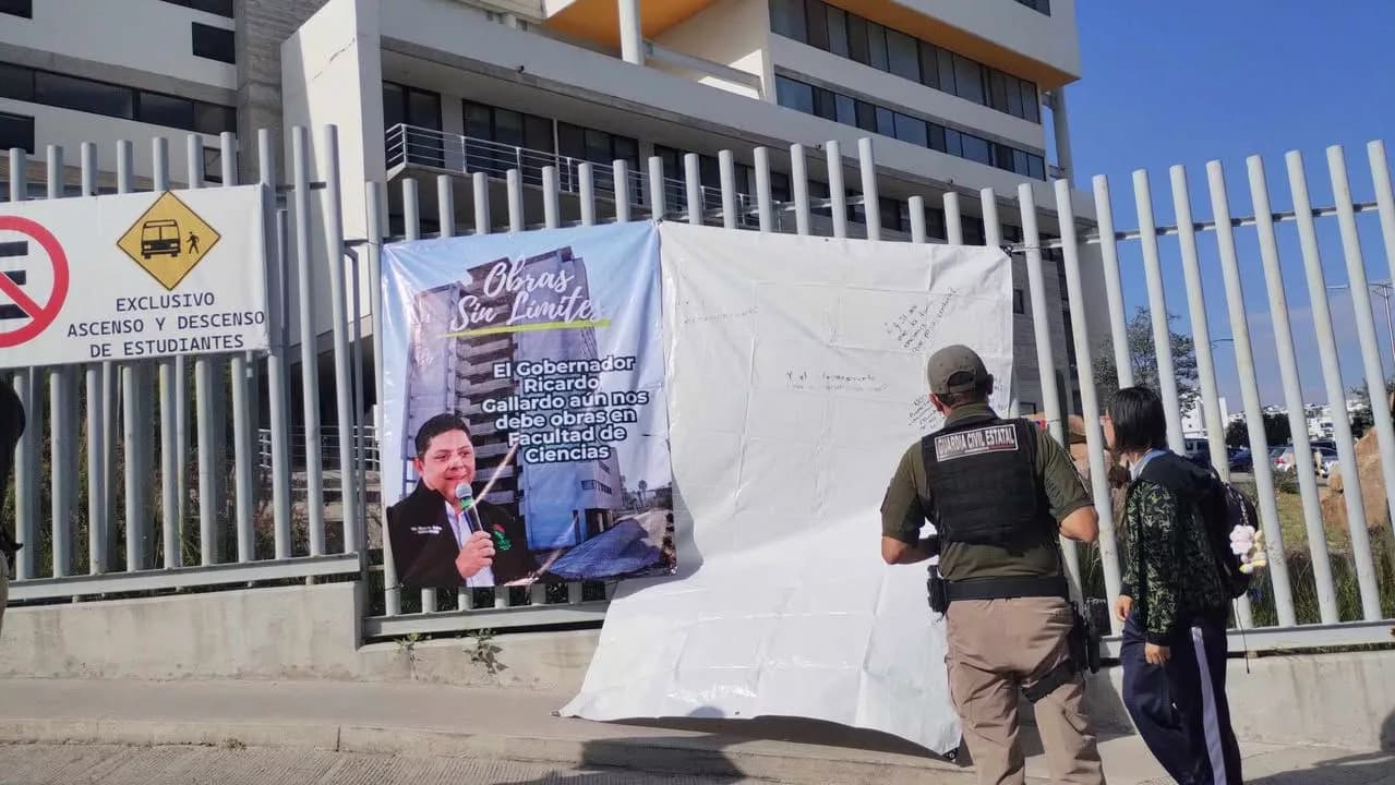 Continúan protestas de la Facultad de Ciencias contra autoridades estatales