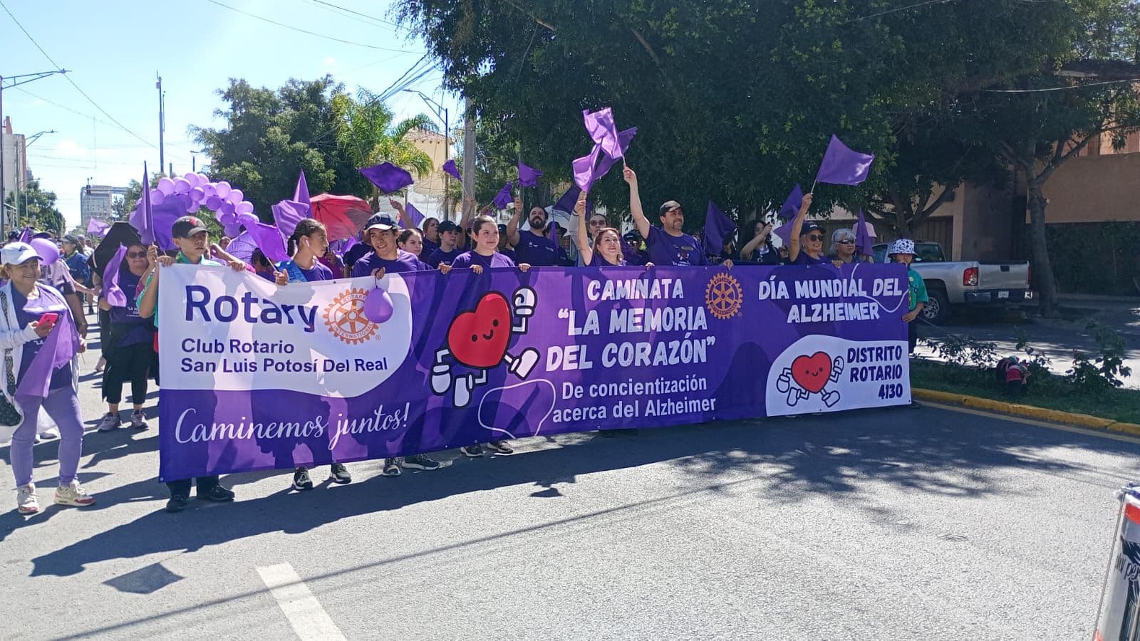 Se viste de morado SLP durante caminata por el Alzheimer