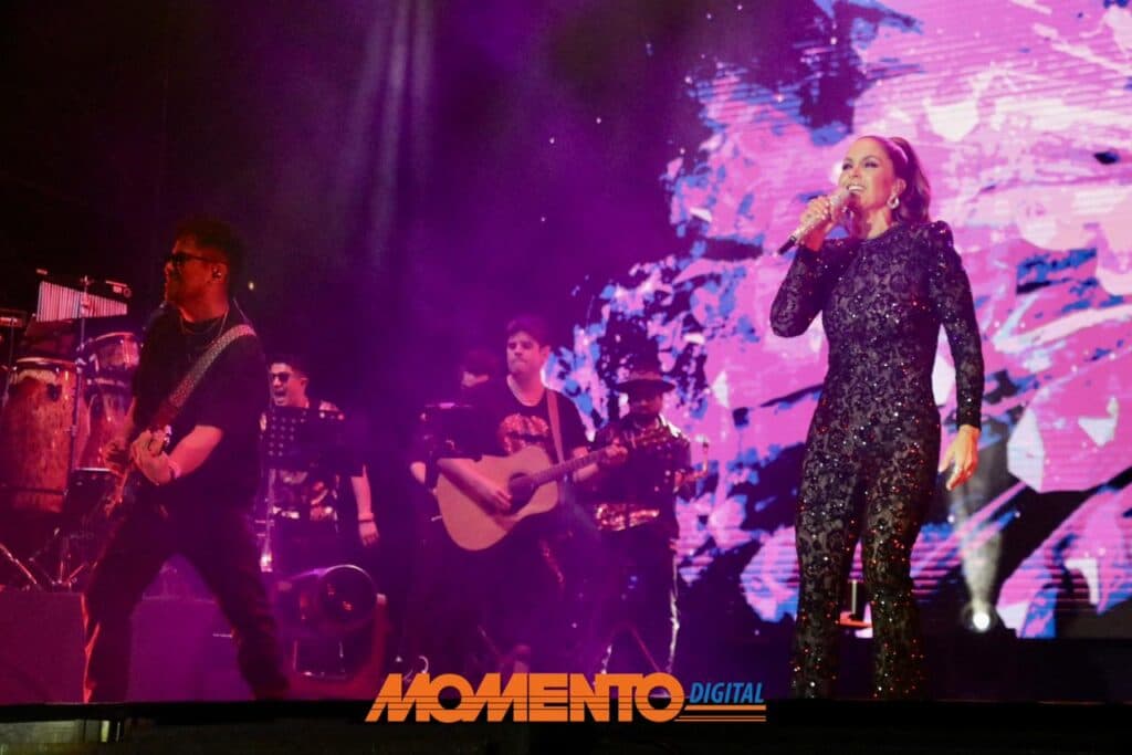 Lucero hace vibrar a San Luis Potosí con noche de nostalgia y energía