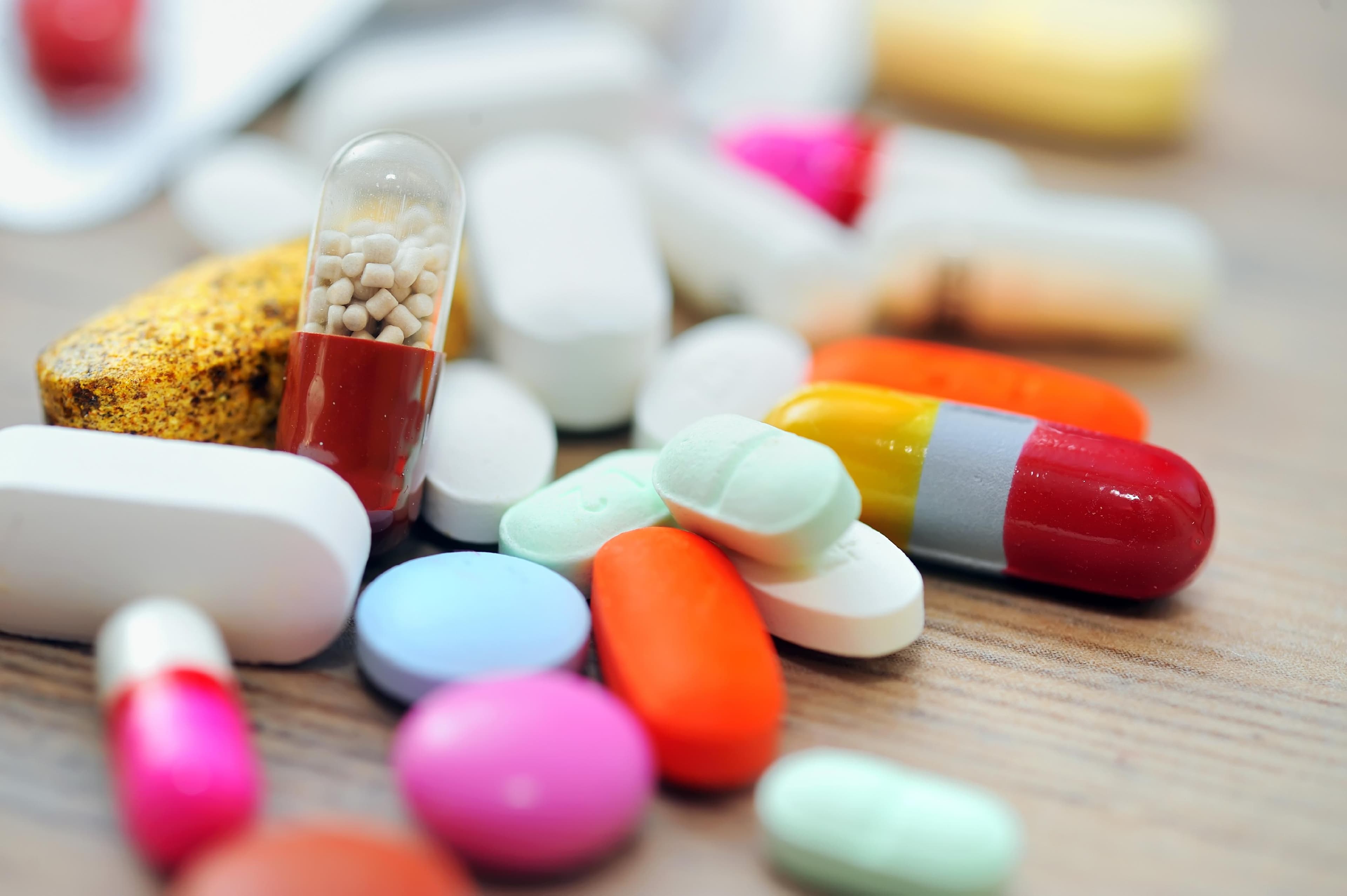 Precios en medicamentos suben hasta un 300%